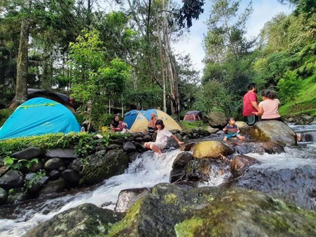 Hotel Tapian Taruko Camp Bukittinggi Exterior foto