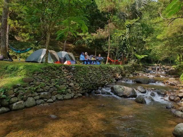 Hotel Tapian Taruko Camp Bukittinggi Exterior foto