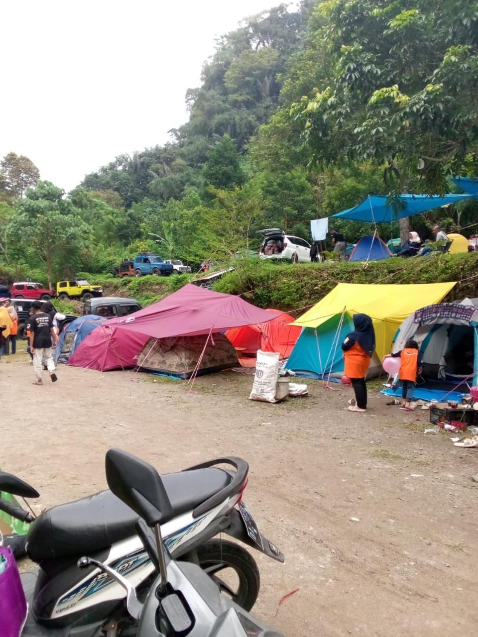 Hotel Tapian Taruko Camp Bukittinggi Exterior foto