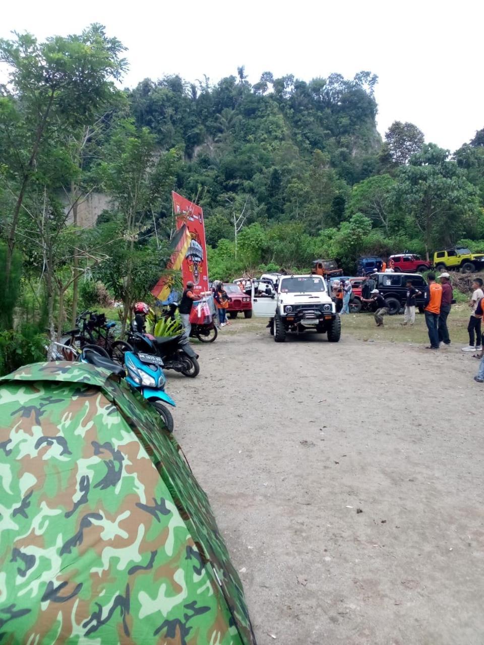 Hotel Tapian Taruko Camp Bukittinggi Exterior foto